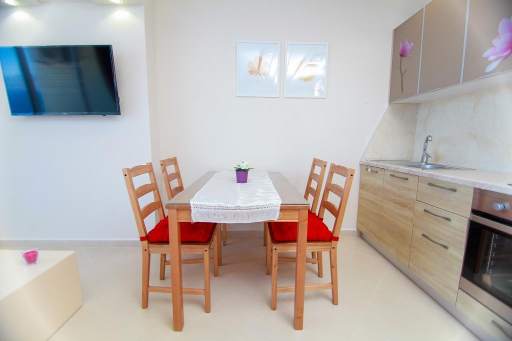 Blue Sea Apartments ซารานเดอ ภายนอก รูปภาพ